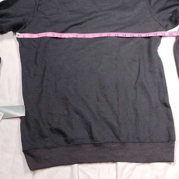 NWT Ramones women's sweatshirt size medium - Picture 10 of 11